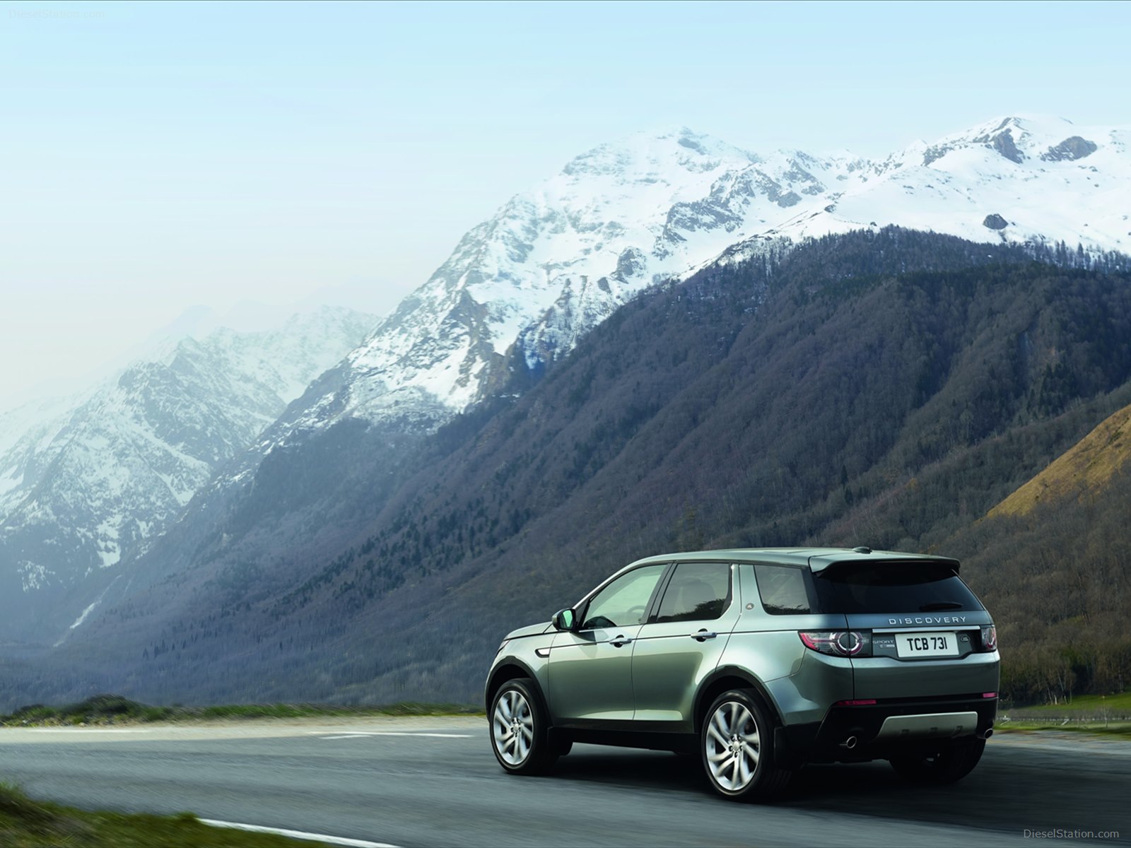 Land Rover Discovery Sport 2015